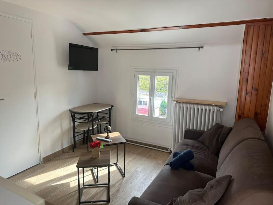 Apartment Very Close To Ligne 13 Tram 5 Saint-denis *